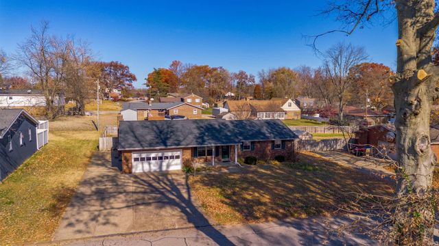 7688 Meadow Lane, Newburgh, IN 47630