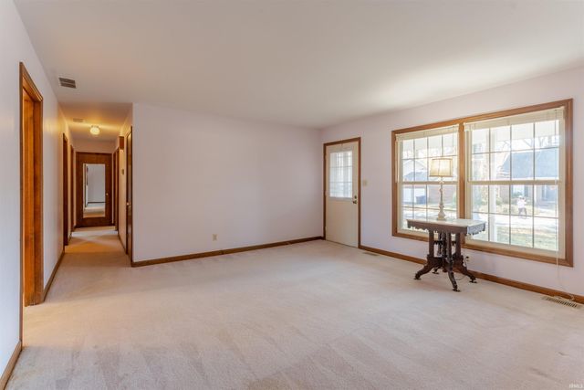 7688 Meadow Lane, Newburgh, IN 47630