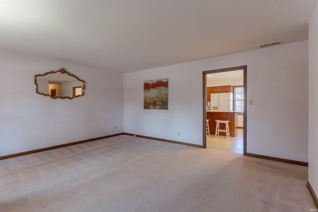 7688 Meadow Lane, Newburgh, IN 47630