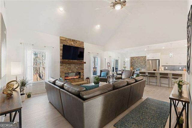 1010 Darby Ford Lane, Ball Ground, GA 30107