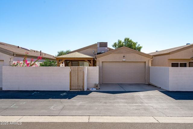 16182 W VISTA NORTH Drive, Sun City West, AZ 85375