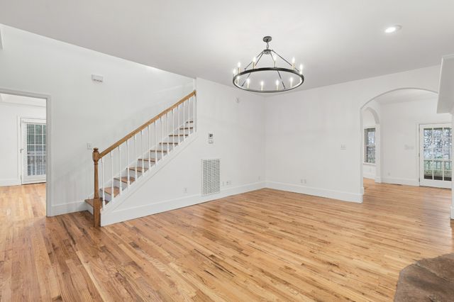 983 Ridgecrest Dr, Kingston Springs, TN 37082