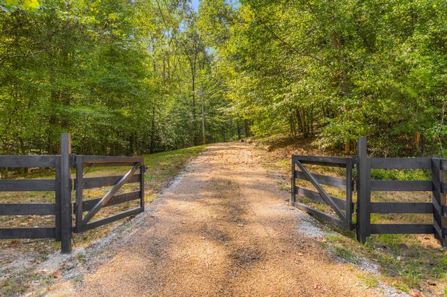 983 Ridgecrest Dr, Kingston Springs, TN 37082