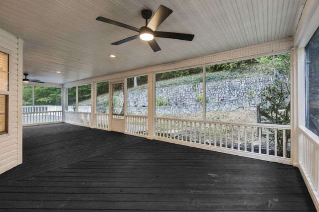 983 Ridgecrest Dr, Kingston Springs, TN 37082