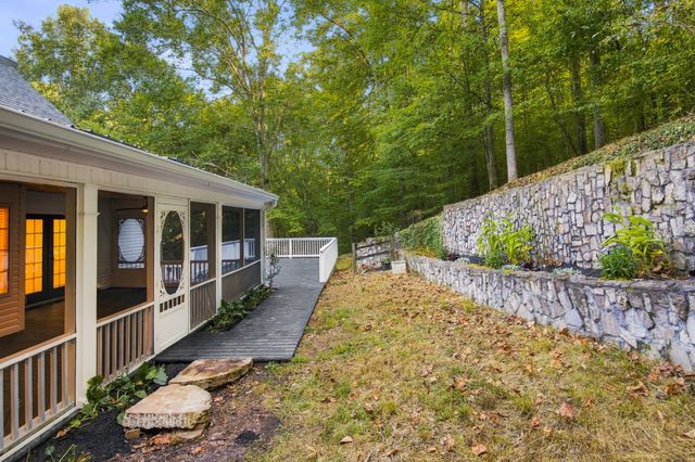 983 Ridgecrest Dr, Kingston Springs, TN 37082