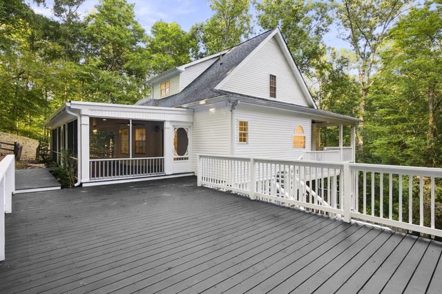 983 Ridgecrest Dr, Kingston Springs, TN 37082