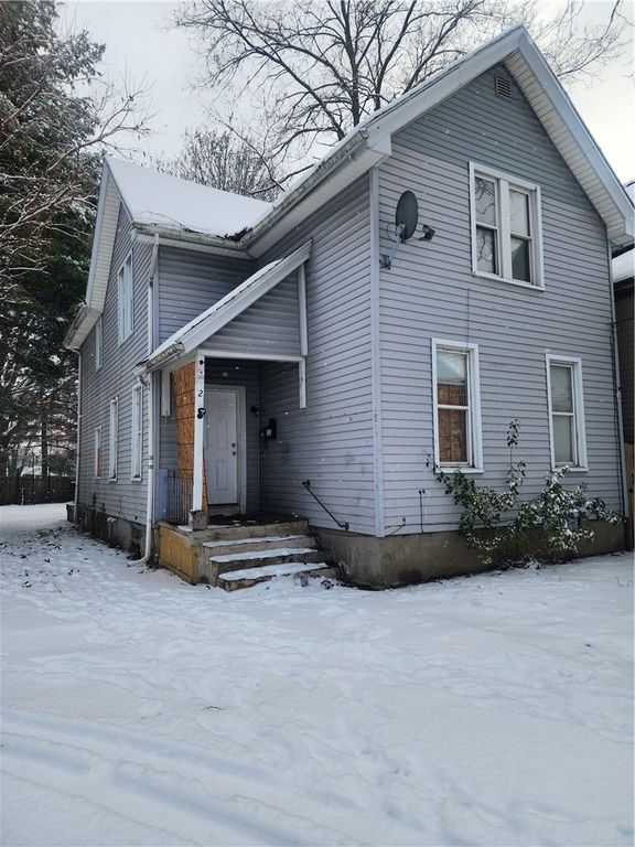 2 Hollister Street, Rochester, NY 14605