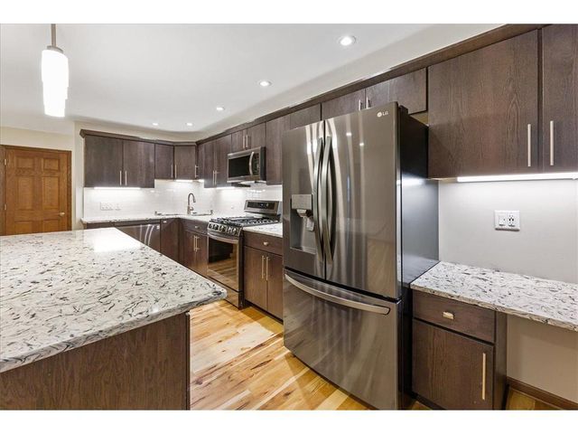 401 Ridgewood Avenue 104, Minneapolis, MN 55403