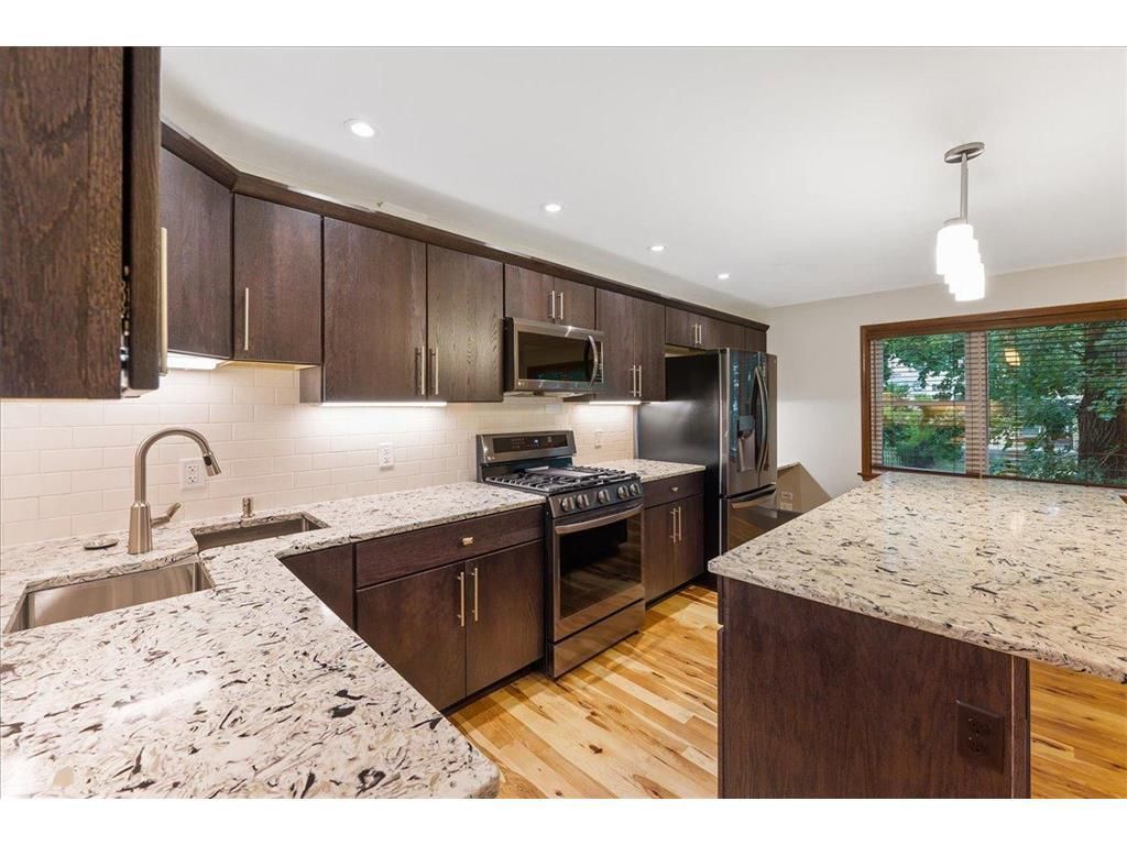 401 Ridgewood Avenue 104, Minneapolis, MN 55403