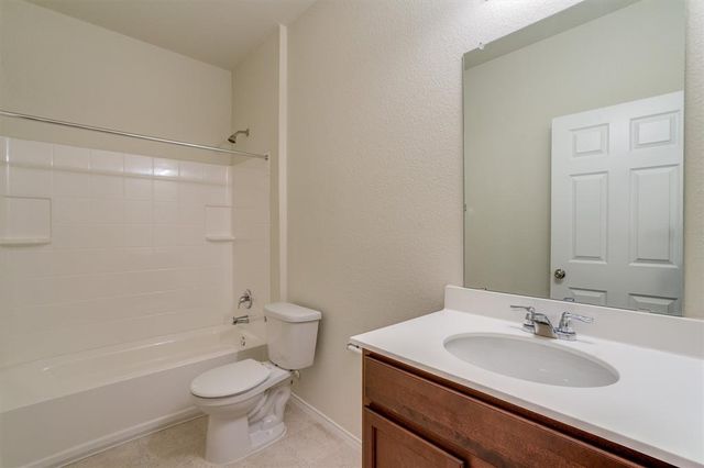 273 La Dera DR, Liberty Hill, TX 78642