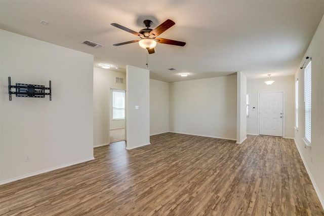 273 La Dera DR, Liberty Hill, TX 78642