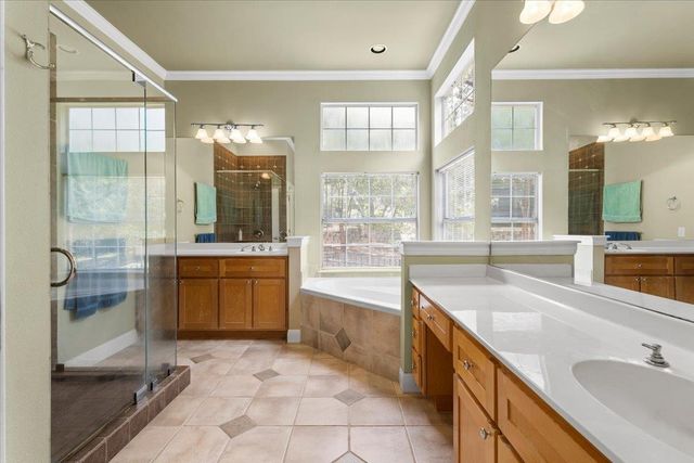 5813 Sandalwood HOLW, Austin, TX 78731