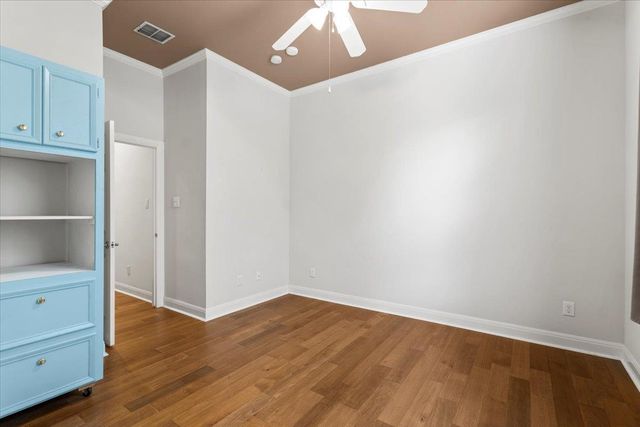 5813 Sandalwood HOLW, Austin, TX 78731