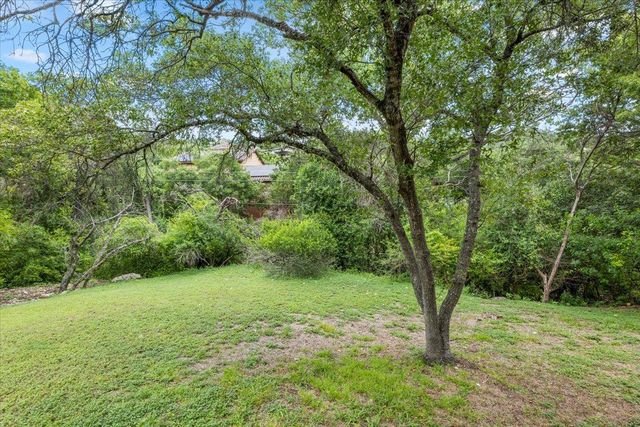 5813 Sandalwood HOLW, Austin, TX 78731