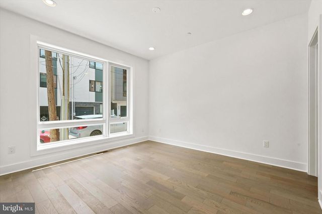 1420 S HOWARD ST, Philadelphia, PA 19147