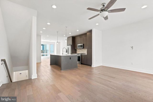1420 S HOWARD ST, Philadelphia, PA 19147