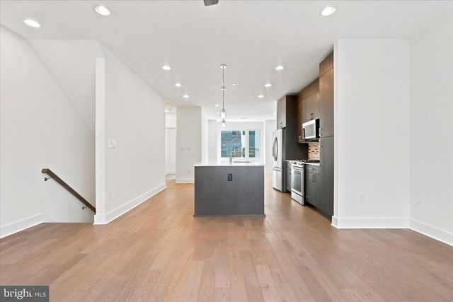1420 S HOWARD ST, Philadelphia, PA 19147