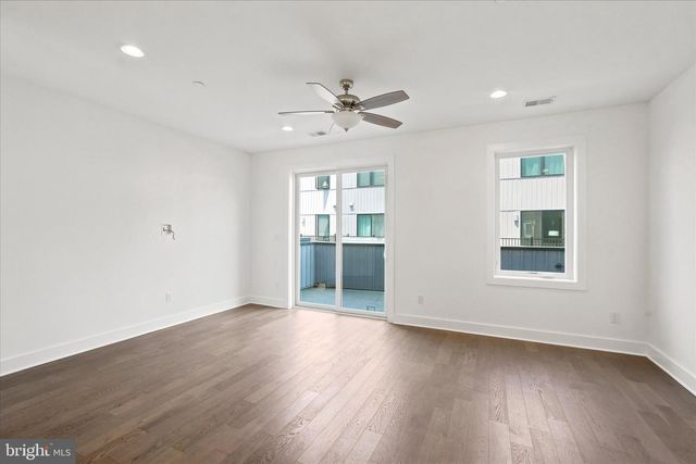 1420 S HOWARD ST, Philadelphia, PA 19147