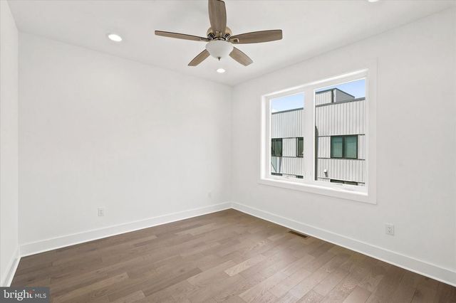 1420 S HOWARD ST, Philadelphia, PA 19147