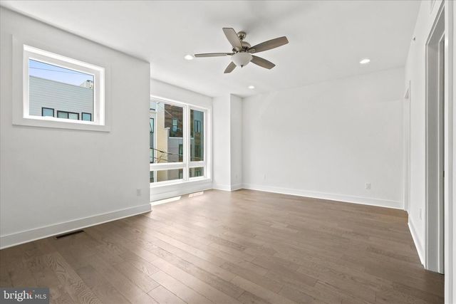 1420 S HOWARD ST, Philadelphia, PA 19147