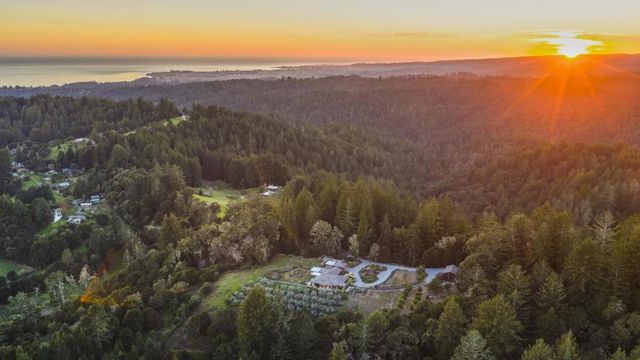 1080 Larsen Road, Aptos, CA 95003