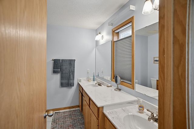 14421 Raven Court NE, Prior Lake, MN 55372