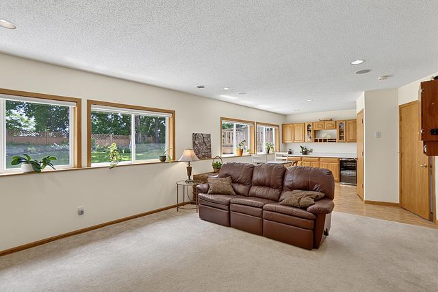 14421 Raven Court NE, Prior Lake, MN 55372