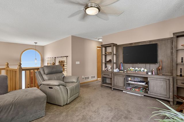 14421 Raven Court NE, Prior Lake, MN 55372