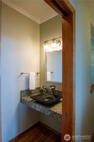975 E Simmons Road, Port Angeles, WA 98362