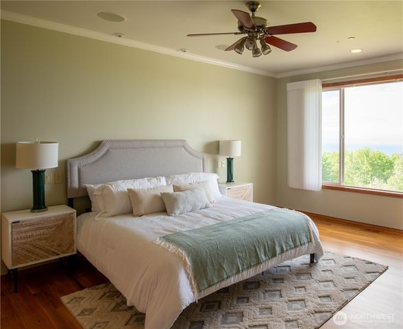 975 E Simmons Road, Port Angeles, WA 98362
