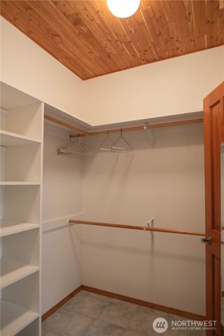 975 E Simmons Road, Port Angeles, WA 98362