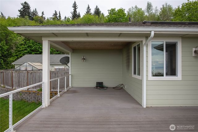 975 E Simmons Road, Port Angeles, WA 98362