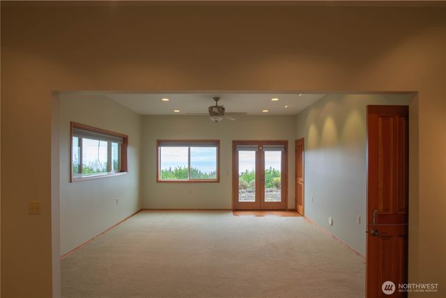 975 E Simmons Road, Port Angeles, WA 98362