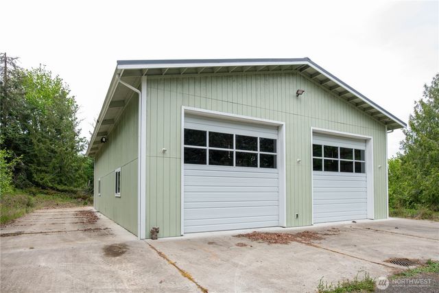 975 E Simmons Road, Port Angeles, WA 98362