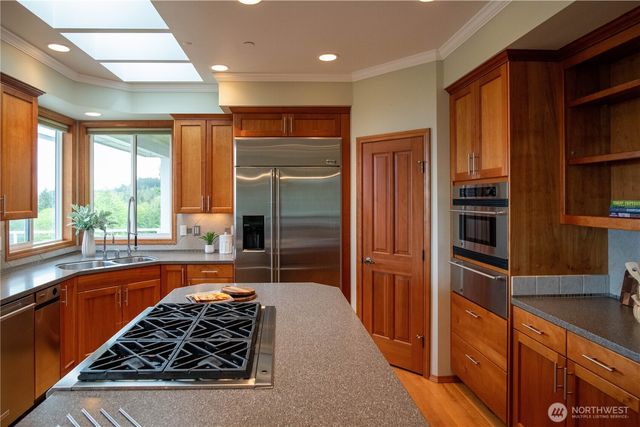 975 E Simmons Road, Port Angeles, WA 98362