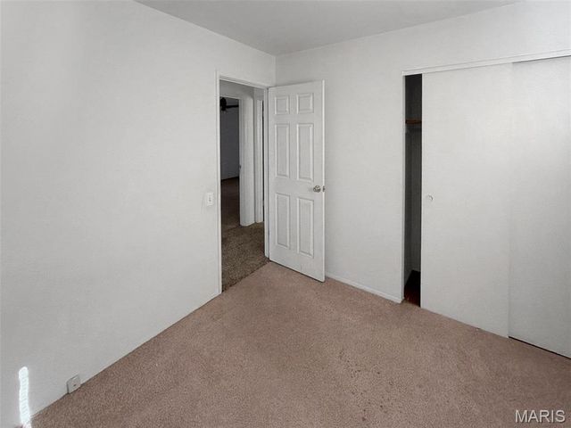 2325 Pheasant Drive, St Louis, MO 63031