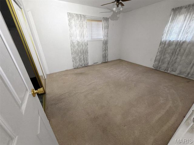 2325 Pheasant Drive, St Louis, MO 63031