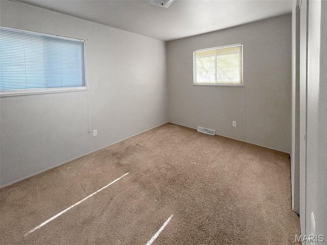 2325 Pheasant Drive, St Louis, MO 63031