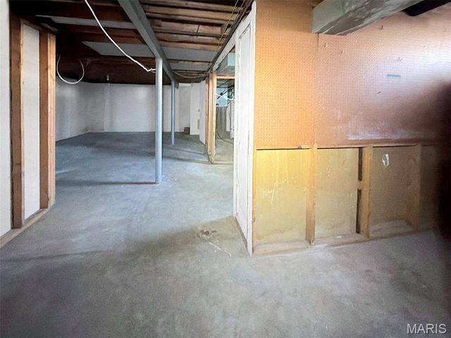 2325 Pheasant Drive, St Louis, MO 63031