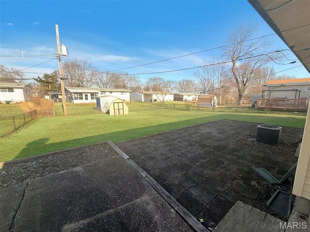 2325 Pheasant Drive, St Louis, MO 63031