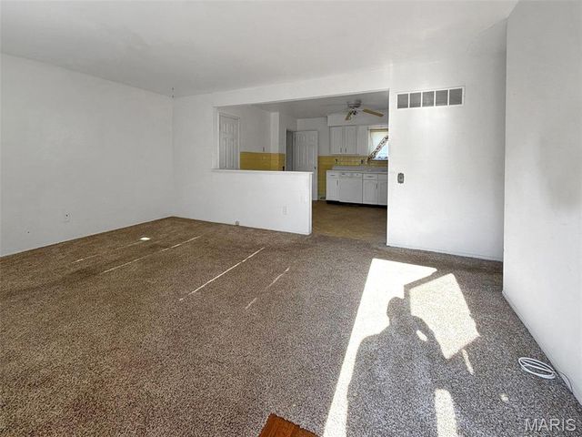 2325 Pheasant Drive, St Louis, MO 63031