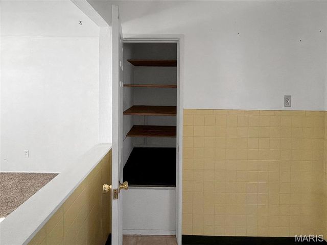 2325 Pheasant Drive, St Louis, MO 63031