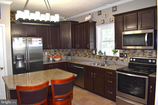 4016 DERBYSHIRE LN, Fredericksburg, VA 22408