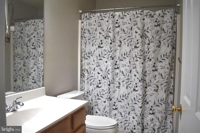 4016 DERBYSHIRE LN, Fredericksburg, VA 22408