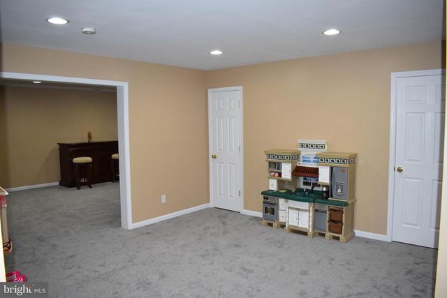 4016 DERBYSHIRE LN, Fredericksburg, VA 22408