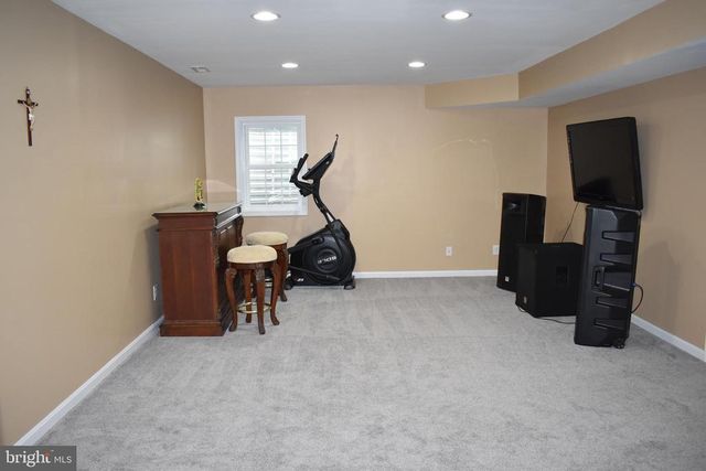 4016 DERBYSHIRE LN, Fredericksburg, VA 22408