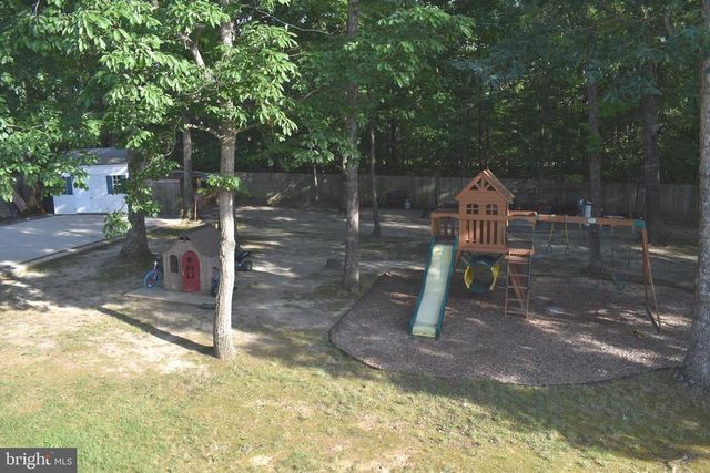 4016 DERBYSHIRE LN, Fredericksburg, VA 22408