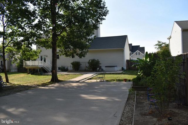 4016 DERBYSHIRE LN, Fredericksburg, VA 22408