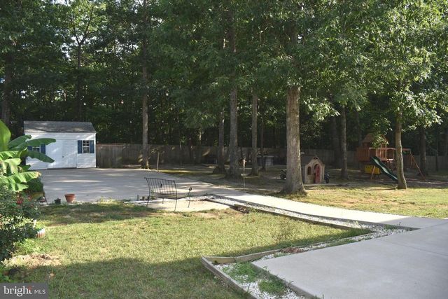 4016 DERBYSHIRE LN, Fredericksburg, VA 22408