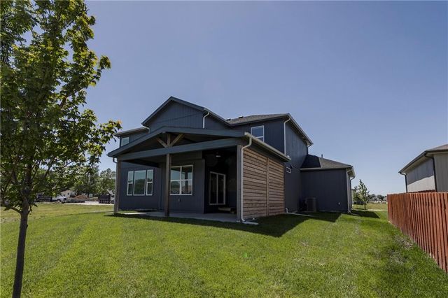 16965 S Brentwood Street, Olathe, KS 66062
